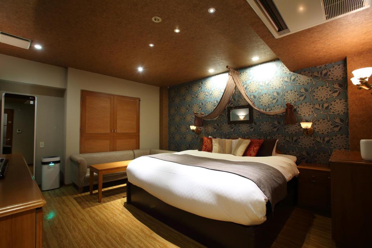 Fukuoka Chapel Coconuts Hotel Ipolani Eksteriør bilde